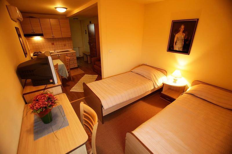 The Movie Resort Aparthotel Tribalj Exterior foto